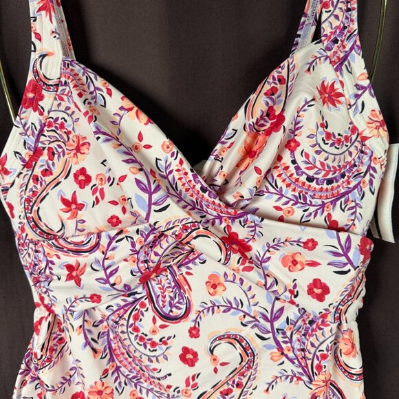 Lands' End Women's 4, 2-10 LONG Underwire Wrap Tankini Top Wood Lily Multi Flora - Picture 3 of 11